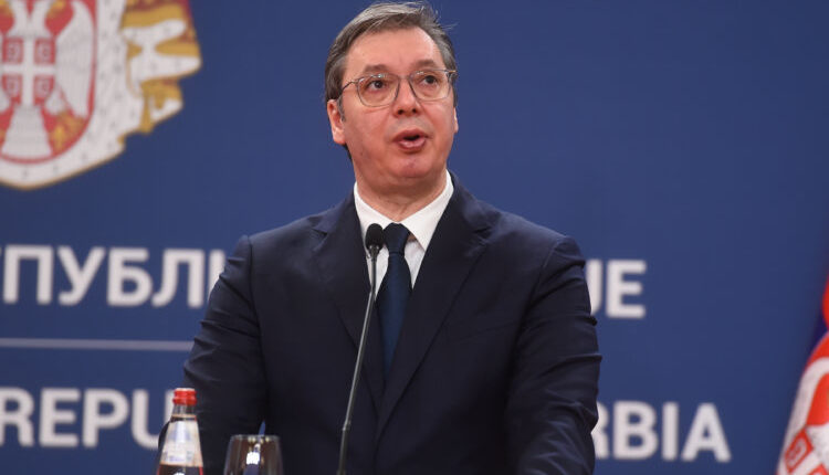 Vuçiq: Pres presione të reja ndaj Serbisë, Perëndimi pajtohet me Kurtin