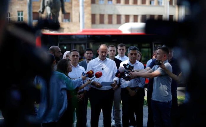 Opozita shqiptare me kërkesë Pendarovskit: Mos i nënshkruaj ndryshimet në Kodin Penal