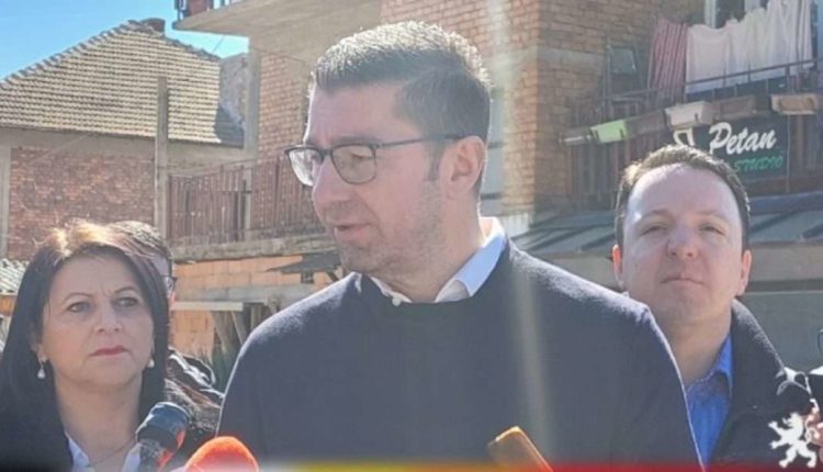 Mickoski për mungesën e librave: Gjeneratat e të rinjve janë “gjymtuar”