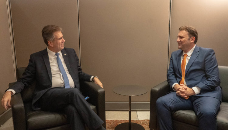 Osmani – Koen në Nju Jork: Angazhime të ndërsjella për zhvillimin e marrëdhënieve dhe forcimin e lidhjeve ndërmjet rajoneve
