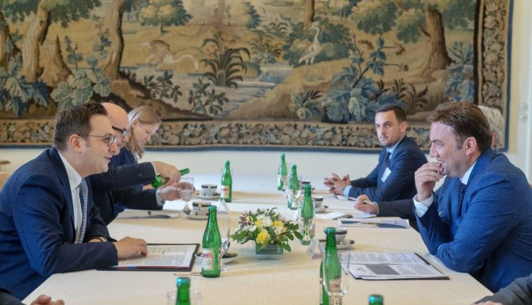 OSMANI – LIPAVSKI: Na nevojiten përfitime të prekshme nga BE-ja për qytetarët tanë