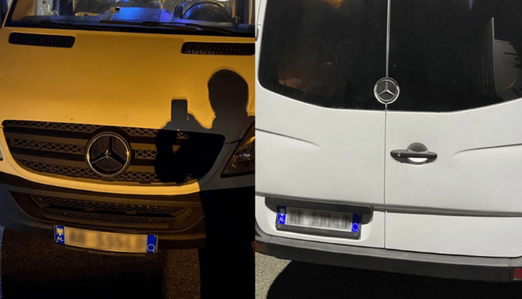 Dogana e Maqedonisë sekuestroi një minibus me targa të Shqipërisë, kishte pjesë të posaçme për fshehje të mallit