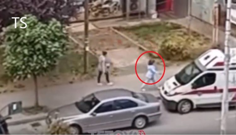 Skandal në Gostivar, me autoambulencë ndalen të bëjnë pazar (VIDEO)