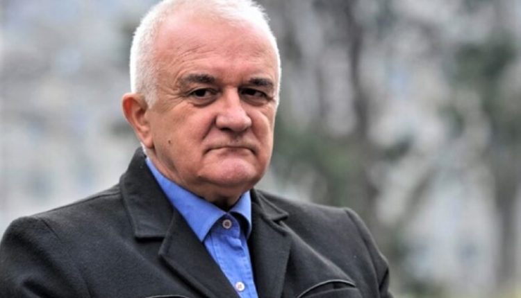 Dushan Janjiq nga Forumi për Marrëdhënie Etnike, pretendon se Vuçiq ka marrë pjesë në mënyrë aktive në krizën e djeshme