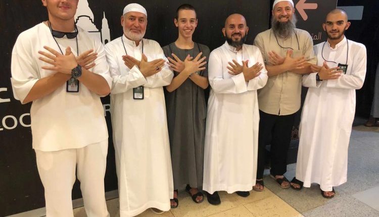 Tre garues shqiptarë po marrin pjesë në garat e Kur’anit famëlartë në Mekë të Arabisë Saudite