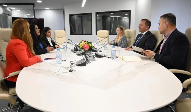 Spasovski në takim me përfaqësues të Shoqatës “Iniciativa për të drejtat e grave nga Shuto Orizara”