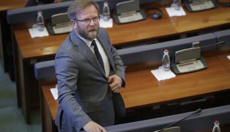 Haki Abazi: Kundër këtij Asociacioni është derdhur gjak, Kurti ka ecur përmbi atë gjak