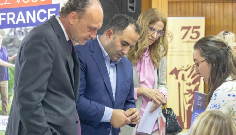 Shaqiri në hapjen e Panairit të Studimeve në Francë: Mobiliteti i studentëve dhe cilësia e arsimit janë të lidhura ngushtë