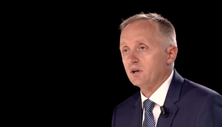 Akuzat ndaj familjes Berisha/Analiza e Lutfi Dervishit: Këtë radhë ka përballë një armik më serioz se Edi Rama…