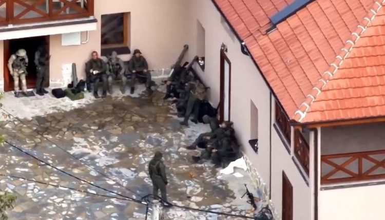 Politikani serb thotë se pas sulmit në veri qëndron Vuçiqi