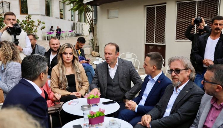 Liderët e opozitës shqiptare  të bashkuar kundër BDI