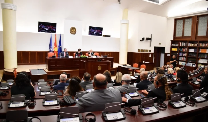 Komiteti për marrëdhënie ndërmjet bashkësive shënoi 20 vjetorin