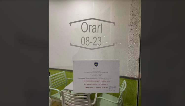 Helmohen me tosta 30 nxënës në Mitrovicë, mbyllet lokali i “fast food”