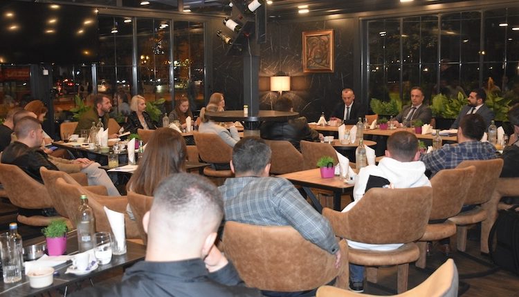 Ministrat e ASH-së takim me gazetarë: Dëshmojmë qeverisje ndryshe