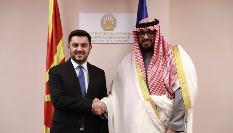 Takimi i Bekteshit me Faisal F. Alibrahim, Ministër i Ekonomisë dhe Planifikimit të Mbretërisë së Arabisë Saudite: Marrëveshja e bashkëpunimit ekonomik mund të thellojë marrëdhëniet ekonomike mes dy vendeve