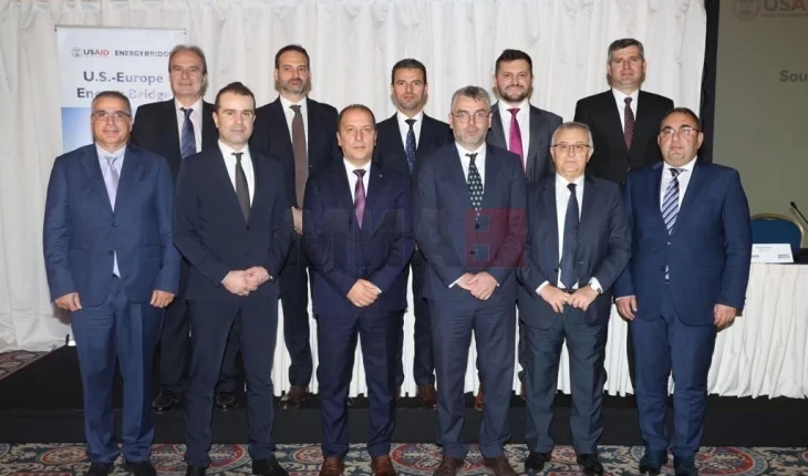 SHA MEPSO, MEMO dhe KRRE nënshkruan mmemorandum mirëkuptimi me Greqinë, Shqipërinë dhe Kosovën për bashkimin e tregjeve të energjisë elektrike – një ditë përpara