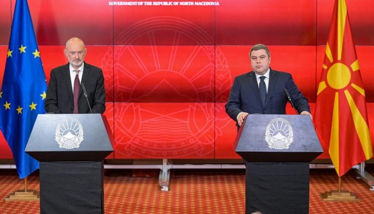 Raporti i Progresit, Gir: I drejtë dhe i sinqertë, plotësoni detyrimet!