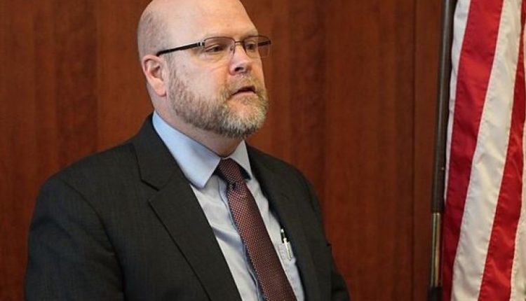 Hovenier: Asociacioni, në përputhje me Kushtetutën, nuk do të ketë kompetenca ekzekutive