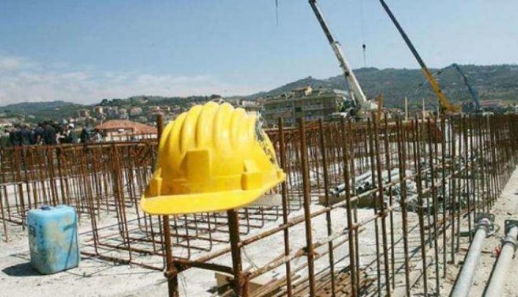 Ankohen se nuk ka punëtorë, ndërsa 17 mijë të punësuar janë në pritje të pagës së shtatorit