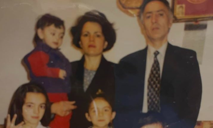 Vajza e Jakup Krasniqit: Në këto tre vite padrejtësi, nuk u mësuam me mungesën tënde por u bëmë të fortë