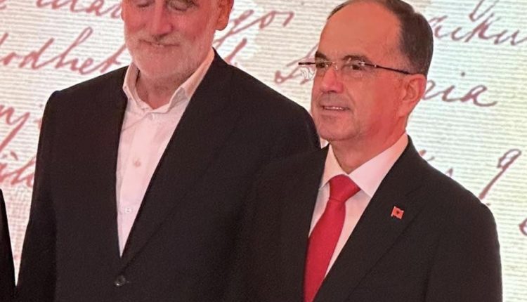 Menduh Thaçi për festat e Nëntorit në pritje nga Presidenti i Shqipërisë