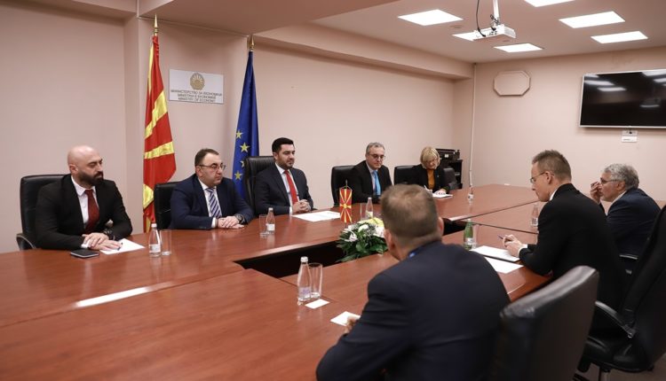 Bekteshi – Sijarto: Koordinimi i përbashkët i RMV-së dhe Hungarisë për hapat e ardhshëm për taksën e vendosur për gazin rus nga Bullgaria
