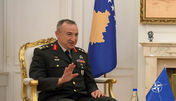 Komandanti i KFOR-it: Kemi katërfishuar praninë në veri