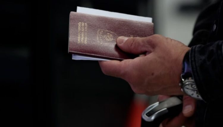 KE propozon heqjen e vizave për shtetasit e Kosovës që kanë pasaporta serbe