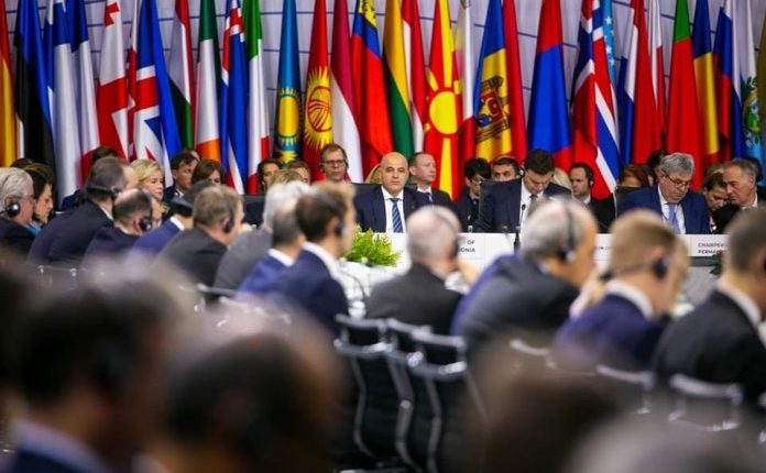Perëndimi nuk do të lejoj rrënimin e OSBE, Lavrov merr përgjigjen
