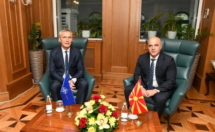 Kovaçevski në takim me Stoltenberg: Maqedonia vazhdon të jap kontribut në NATO