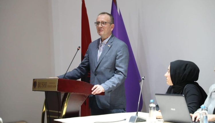 “Oferta” për kryeministër, Taravari: Ky lajm nuk është i vërtetë!