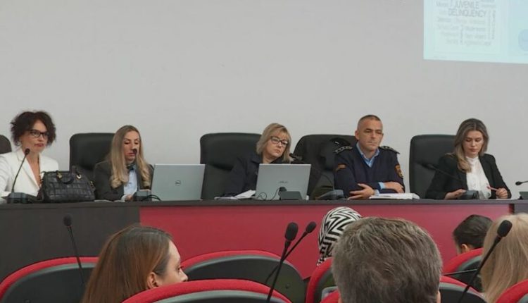 Shumë dukuri devijuese të pranishme në shkollat e Tetovës, përfshi dhe prostitucionin