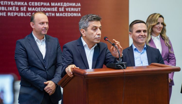 Mexhiti: Ministria e Llogës po i’a fal veprat Gruevskit dhe Mijallkovit
