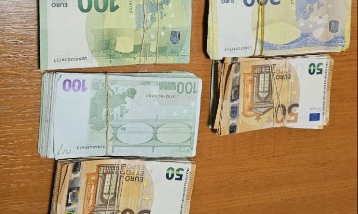 Dogana sekuestron në Vërmicë mbi 35 mijë euro të padeklaruara