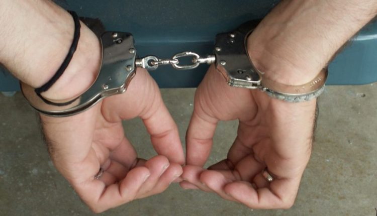 Maqedoni, arrestohet një kontrabandues i emigrantëve