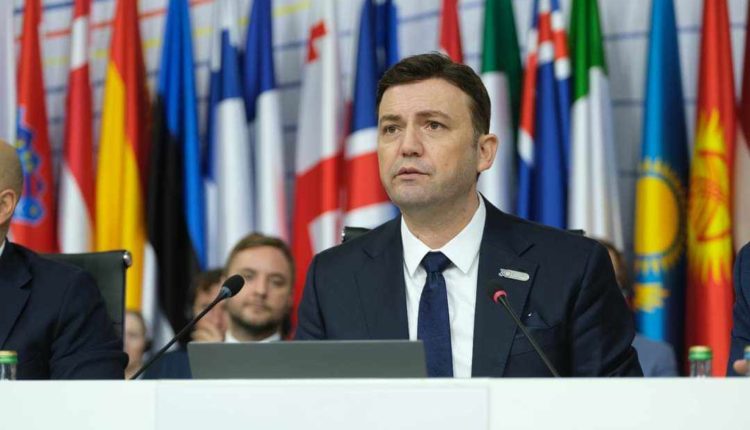 Osmani para Lavrovit: Agresioni rus në Ukrainë shkatërroi jetët e njerëzve të thjeshtë dhe shkeli marrëveshjet për siguri