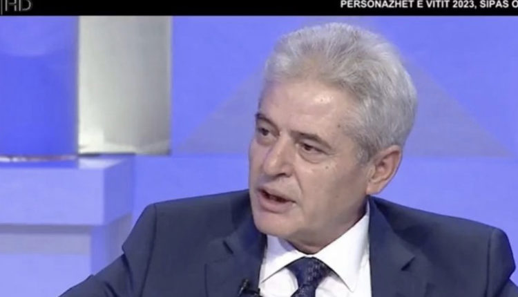 Ali Ahmeti: Komandant Talat Xhaferi do të jetë kryeministri i parë shqiptar i RMV-së