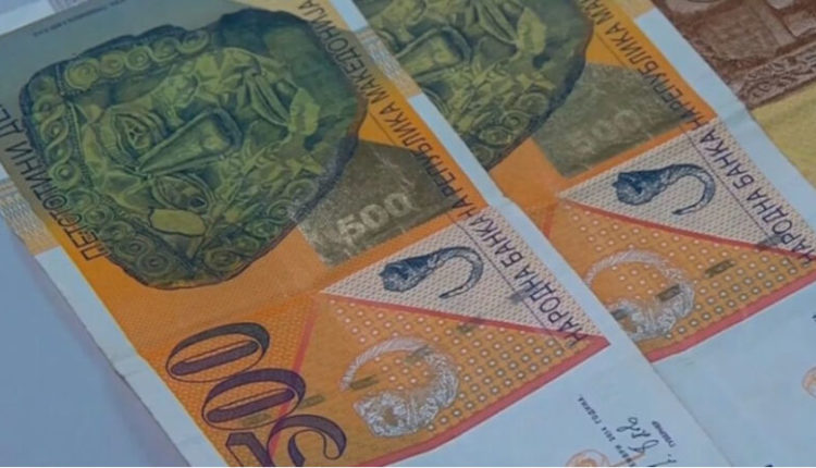 Deri në fund të vitit duhet të paguhet K-15-ja – sa para do të marrin mijëra punonjës