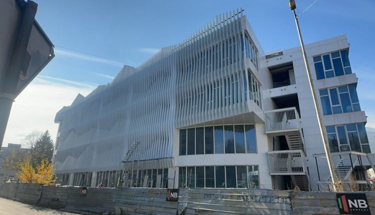 Grubi: Ndërtimi i Teatrit dhe Bibliotekës së Tetovës po përparon