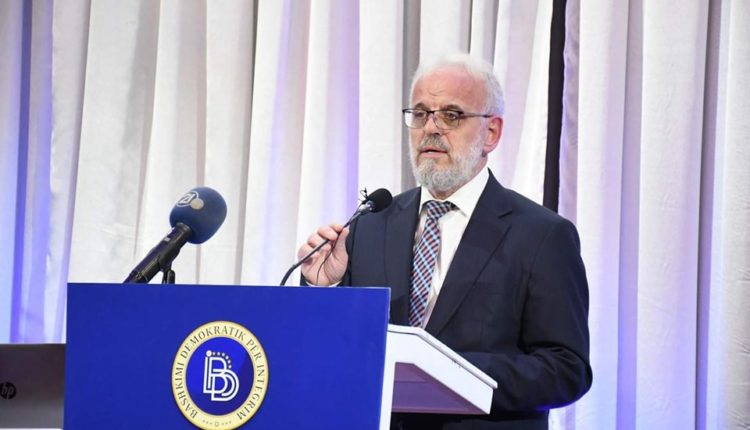 Xhaferi: Unë besoj tek rinia, gjithmonë është nder të jemi krah sukseseve të juaja