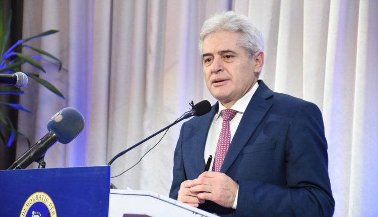 Ahmeti nga Tetova: Me anëtarësimin në BE mund të planifikohet kthimi i të rinjve (VIDEO)