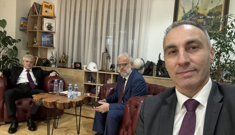 Grubi: Me liderin i cili bën presidenta, kryeministra e kryeparlamentar