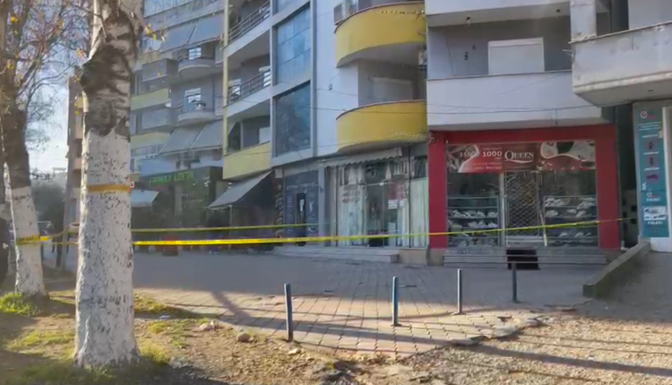 Shkoi në Korçë për të festuar me shokët, 18-vjeçari nga Durrësi hidhet nga nga kati i 9 i pallatit