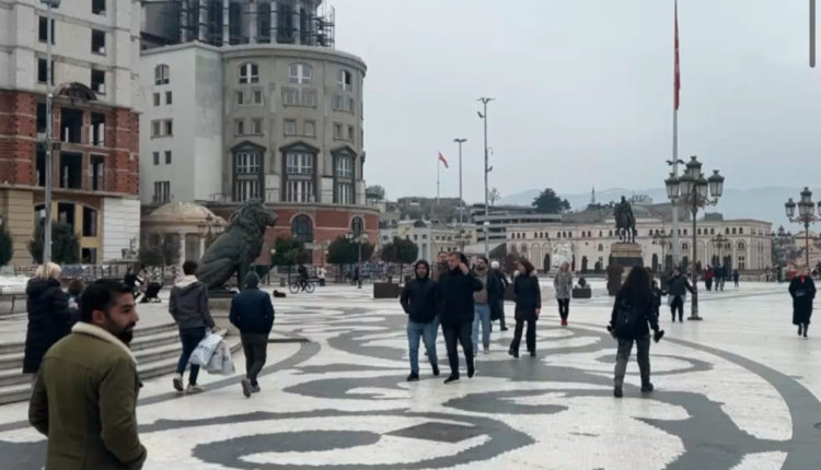 Dy të miturat nga Struga të raportuara si të zhdukura, gjenden në qendër të Shkupit – njoftoi Policia