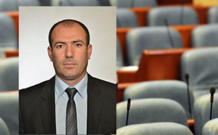 Musa Ibrahimi, deputet në vend të Talat Xhaferit