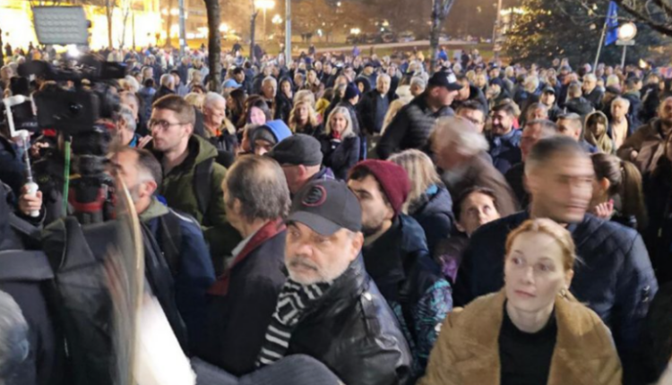 Hill: Deklaratat ruse për protestat në Serbi janë qesharake