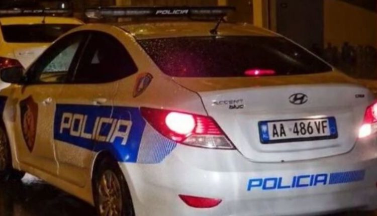 Detaje nga aksioni antidrogë në Vlorë, sekuestrohet lënda narkotike, disa të shoqëruar nga policia