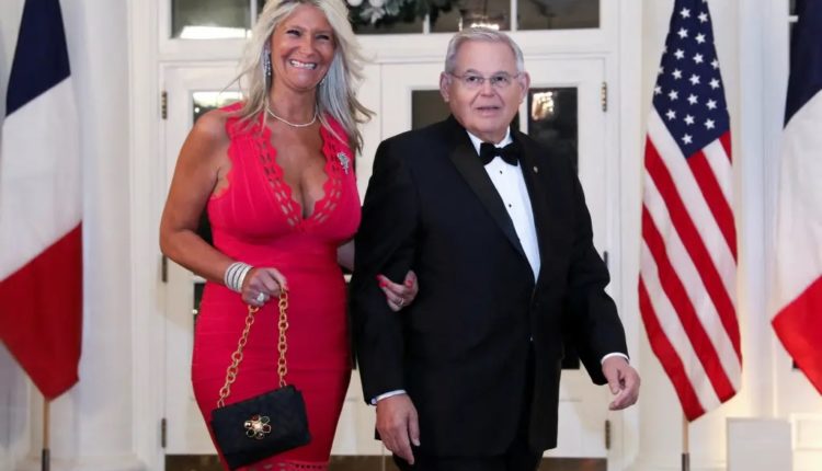 “NYPost”: Në dosjen kundër senatorit Bob Menendez përfshihet edhe një biznesmen shqiptar
