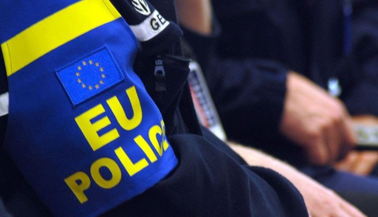Haxhi Shala po intervistohet në EULEX