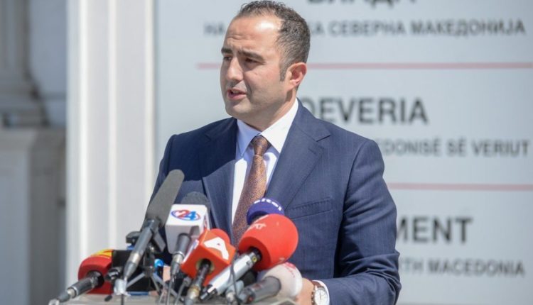 Shaqiri: Nuk ka recensues për tekstet e reja
